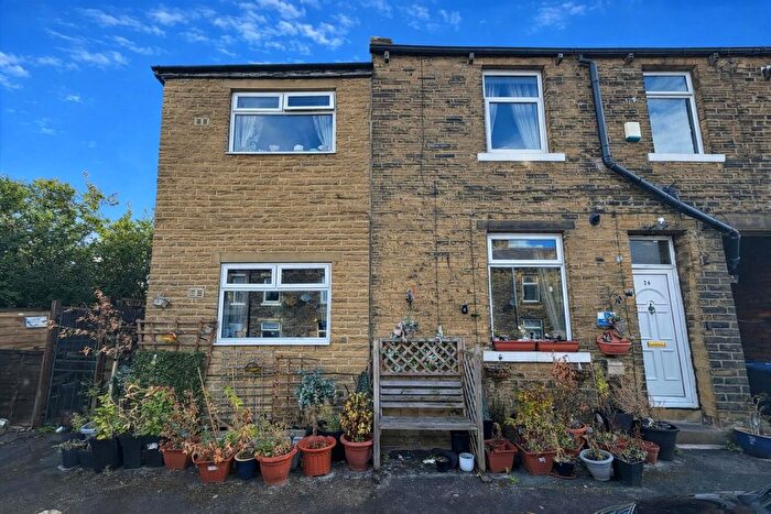 2 Bedroom Terraced House For Sale In Esmond Street, Great Horton, Bradford, BD7