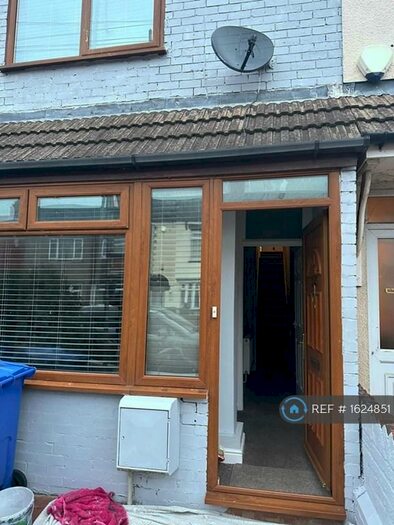 3 Bedroom Terraced House To Rent In Welholme Road, Grimsby, DN32