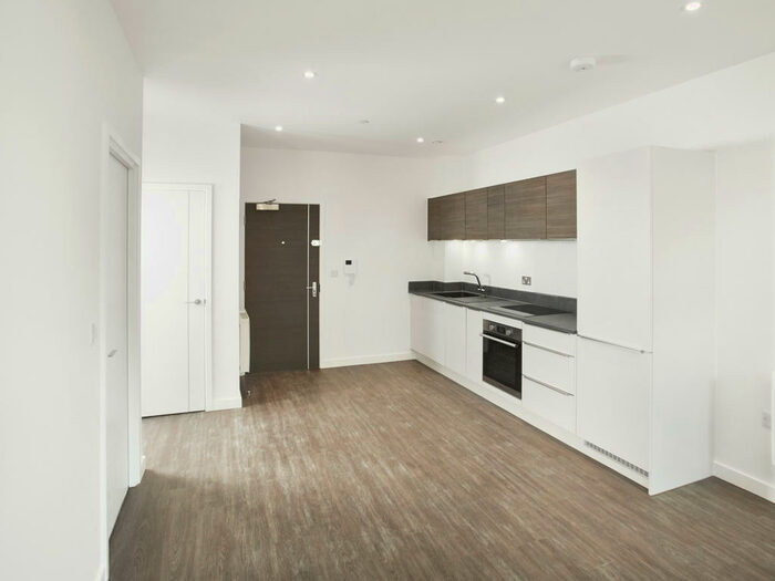 1 Bedroom Apartment To Rent In Century Court, Bracknell, RG12