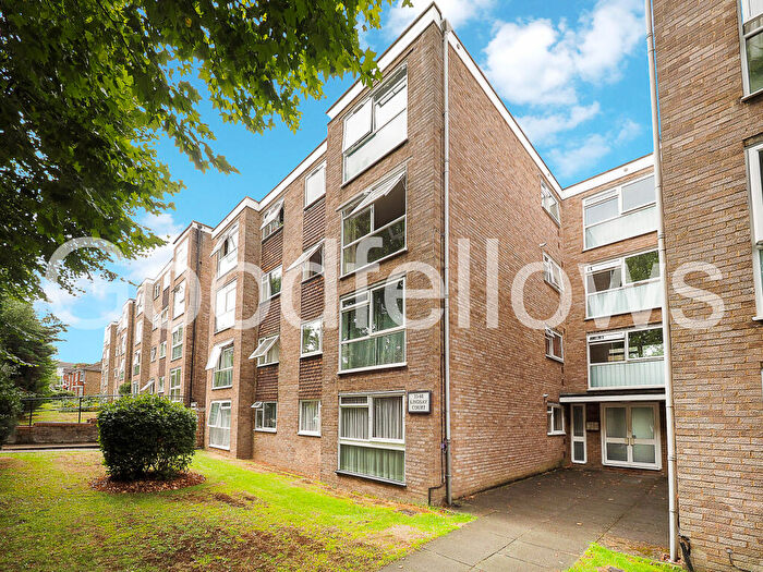 1 Bedroom Apartment To Rent In Sherwood Park Road, Sutton, Surrey, SM1