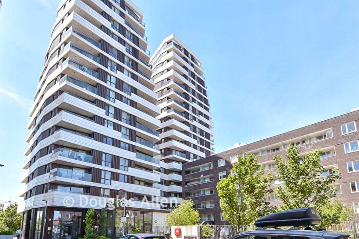 2 Bedroom Apartment For Sale In Beck Square, Leyton, E10