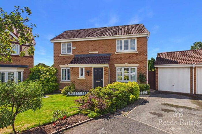 3 Bedroom Detached House For Sale In Ferndale, Hyde, Greater Manchester, SK14
