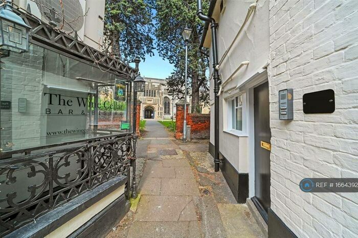 2 Bedroom Flat To Rent In Duke Street, Chelmsford, CM1