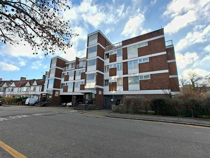1 Bedroom Flat To Rent In Woodleigh Court, Wood Green, N22