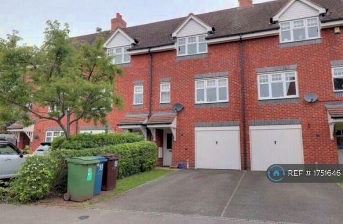 3 Bedroom Terraced House To Rent In Bluebell Hollow, Stafford, ST17