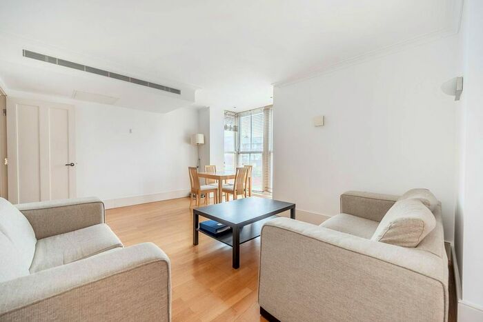 2 Bedroom Flat To Rent In Coleridge Gardens, Chelsea, London, SW10