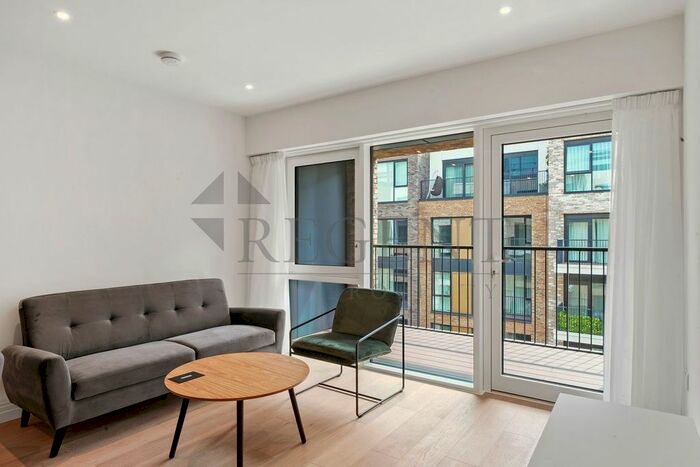 1 Bedroom Flat To Rent In Westwood Building, Lockgate Road, SW6