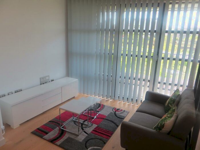 Studio To Rent In Bridgewater House, London City Island, Docklands, London, E14