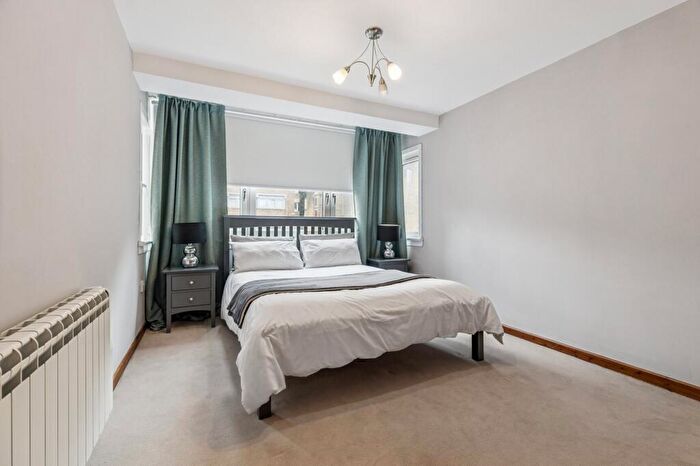 1 Bedroom Apartment For Sale In Lethington Avenue, Shawlands, Glasgow, G41