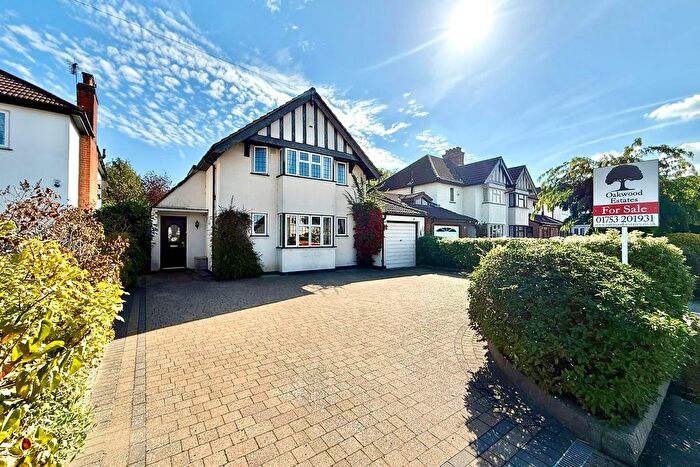 6 Bedroom Detached House For Sale In Syke Ings, Richings Park, SL0