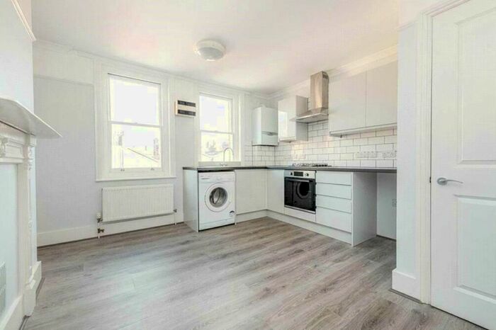 1 Bedroom Flat To Rent In Cleveland Street, Fitzrovia, London, W1T