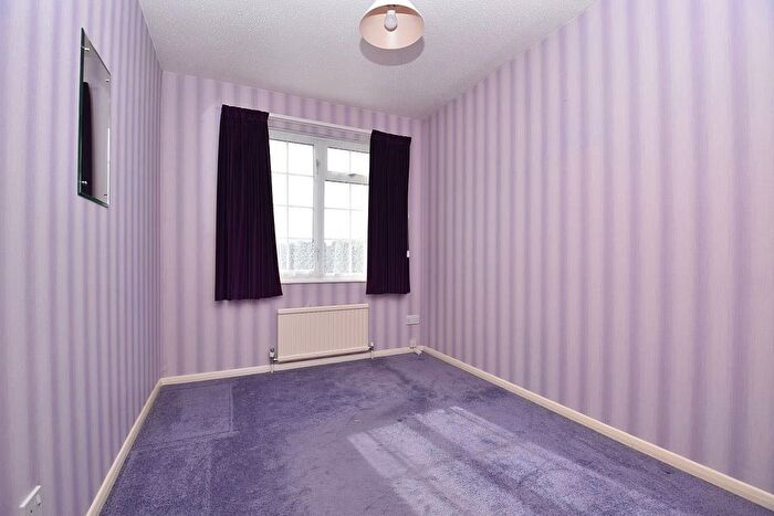 3 Bedroom Detached House For Sale In Pippins Field, Uffculme, Cullompton, EX15