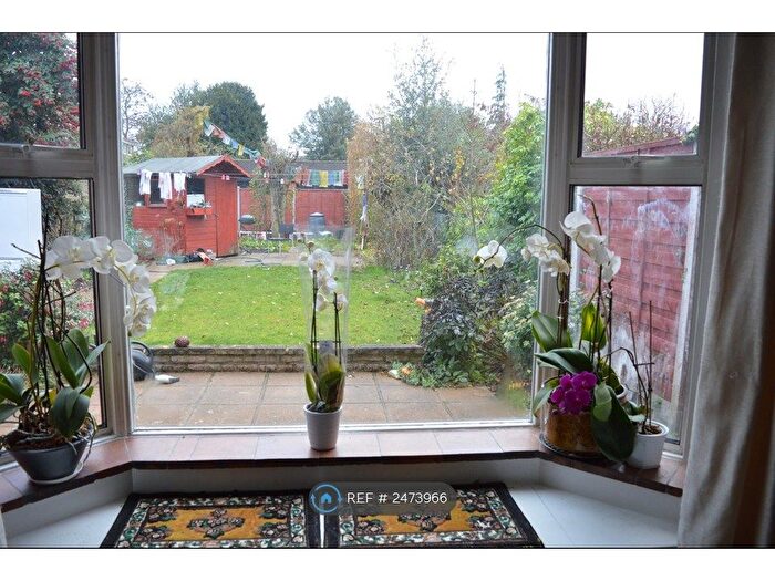 2 Bedroom Maisonette To Rent In Teresa Court, Sutton, SM2