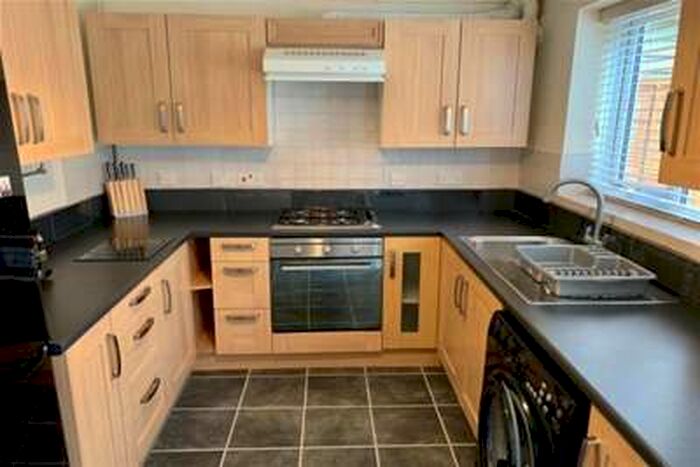 3 Bedroom House To Rent In Sheppard Close, Horndean, PO8