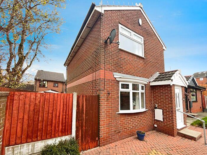 2 Bedroom Semi-Detached House For Sale In Ivanhoe Court, Great Lever, BL3