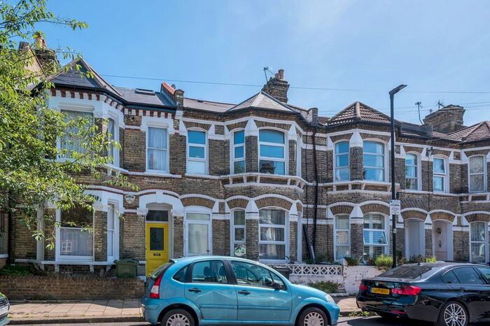 1 Bedroom Flat To Rent In Corrance Road, Brixton, London, SW2
