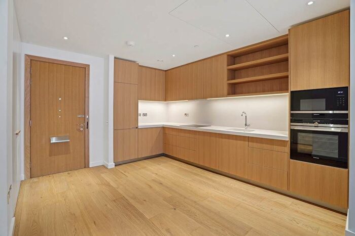 2 Bedroom Flat To Rent In Prospect Way, London, SW11