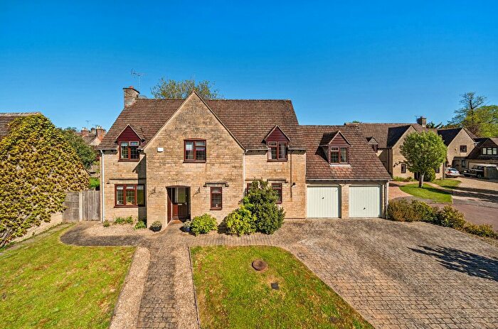 5 Bedroom Detached House For Sale In Keble Lawns, Fairford, Gloucestershire, GL7