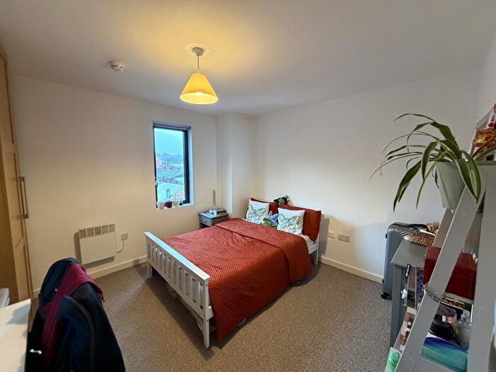 2 Bedroom Apartment To Rent In The Gallery, Plaza Boulevard, Liverpool City, L8