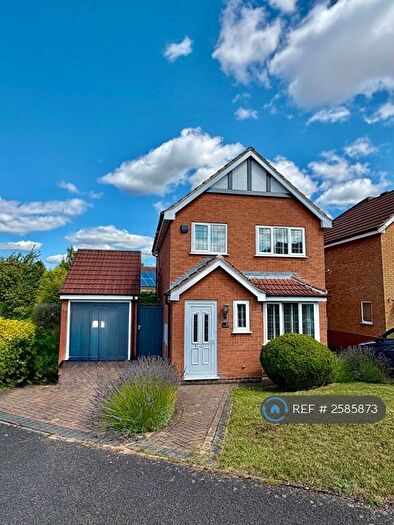3 Bedroom Detached House To Rent In Greenford Close, Nuthall, Nottingham, NG16