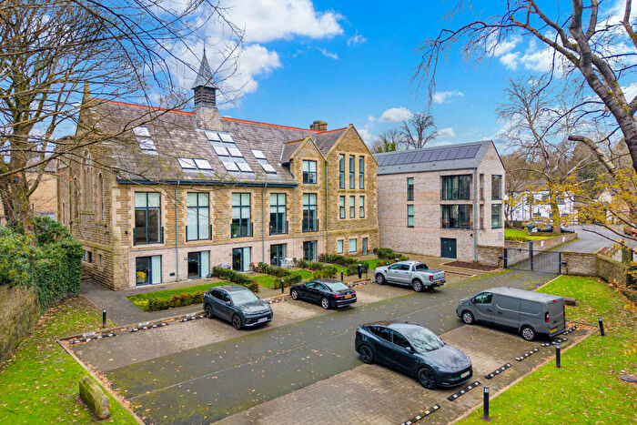 2 Bedroom Apartment To Rent In Lea Gate, Bolton, Greater Manchester, BL2