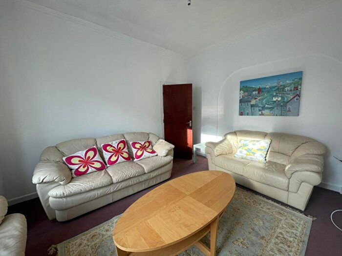 4 Bedroom House To Rent In Hardwick Grove, West Bridgford, NG2