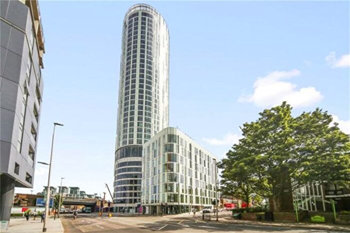 2 Bedroom Flat For Sale In Sky Garden, Wandsworth Road, London, SW8