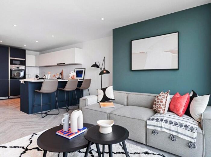 2 Bedroom Apartment To Rent In Kenton Road, Harrow, HA3
