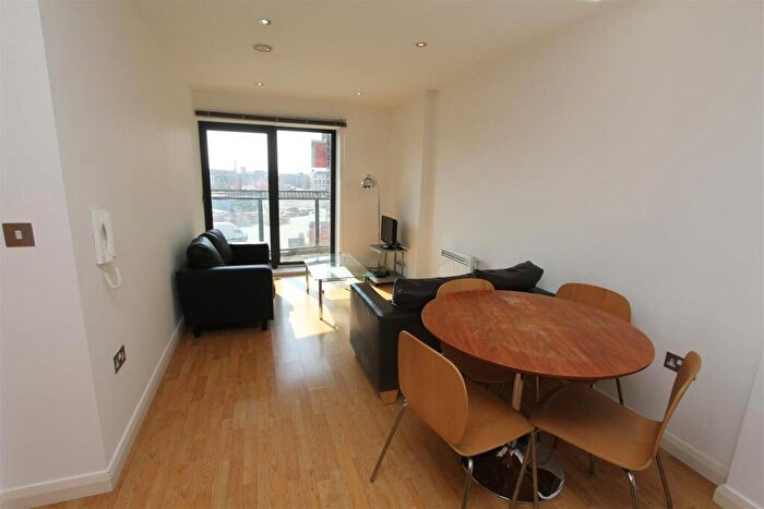 2 Bedroom Flat To Rent In Brewery Wharf, Waterloo Street, LS10