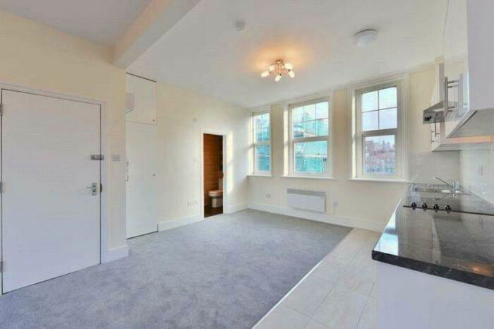 Flat To Rent In Allitsen Road, St Johns Wood, NW8