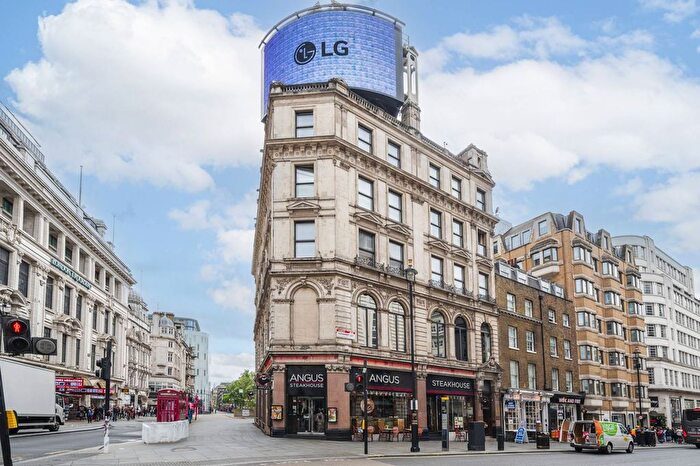 1 Bedroom Flat To Rent In Haymarket, Piccadilly Circus, London, SW1Y