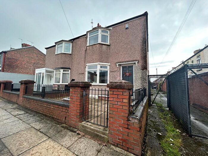 2 Bedroom House To Rent In Ullswater Street, L5