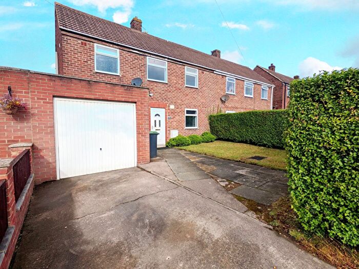 3 Bedroom Semi-Detached House To Rent In Bede Terrace, Durham, DH6