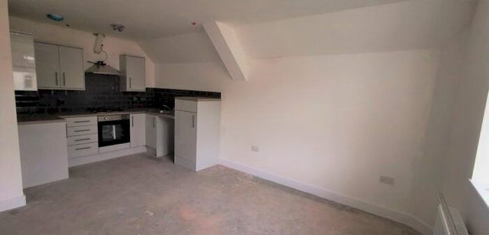 2 Bedroom Flat To Rent In Flat E, Banwell Street, Morriston, Swansea, SA6