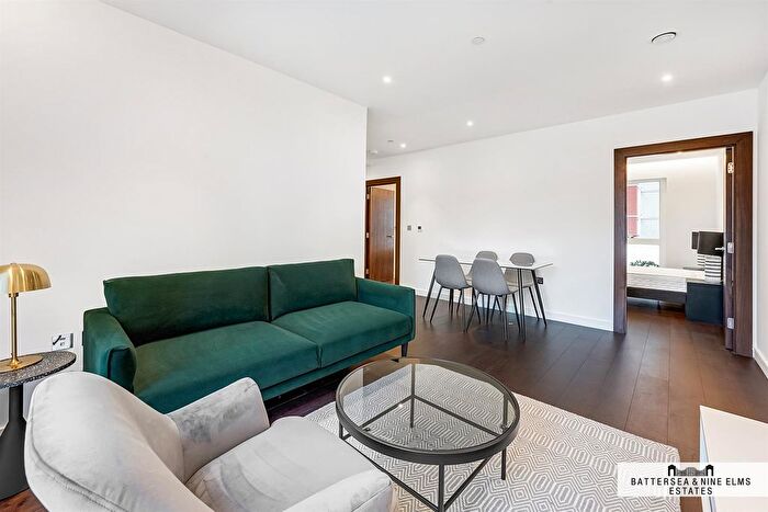 2 Bedroom Flat To Rent In Senate Building, Lexington Gardens, SW11