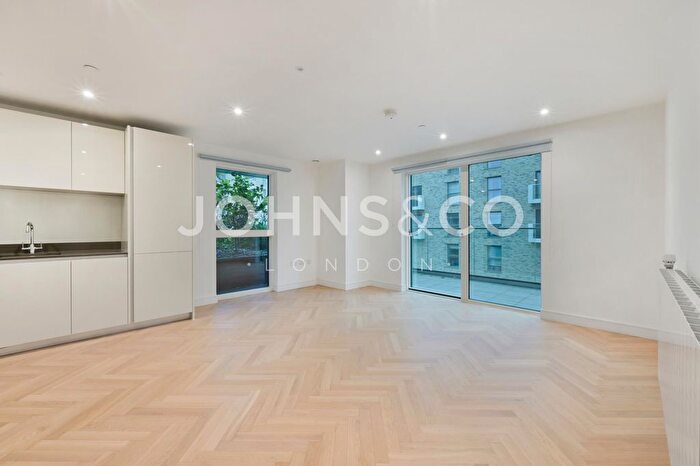 1 Bedroom Flat To Rent In Cobham House, Kidbrooke Village, SE3
