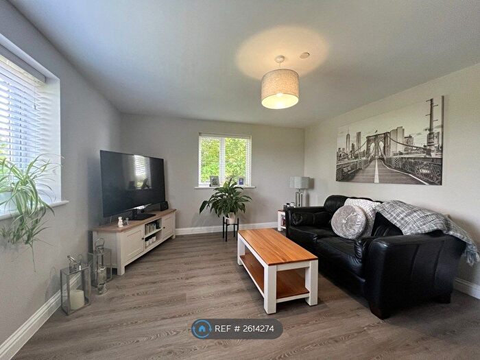 2 Bedroom Flat To Rent In Maxwell Court, Bournemouth, BH11