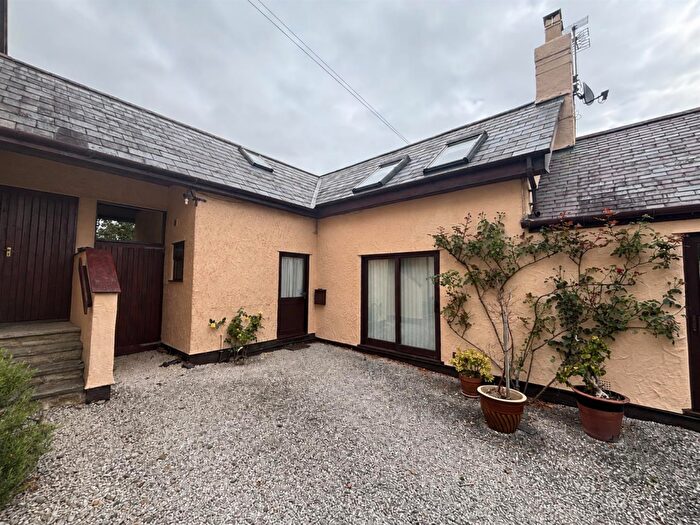 1 Bedroom Cottage To Rent In Llanerch-Y-Mor, Mostyn, Holywell, CH8