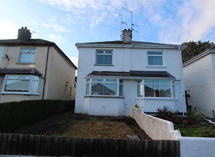 2 Bedroom Semi-Detached House To Rent In Sunnymede Park, Belfast, BT17
