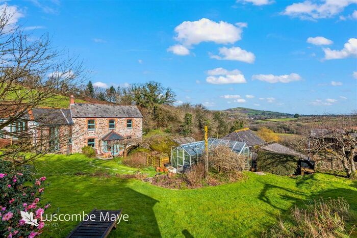 4 Bedroom Detached House For Sale In Avonwick, South Brent, TQ10