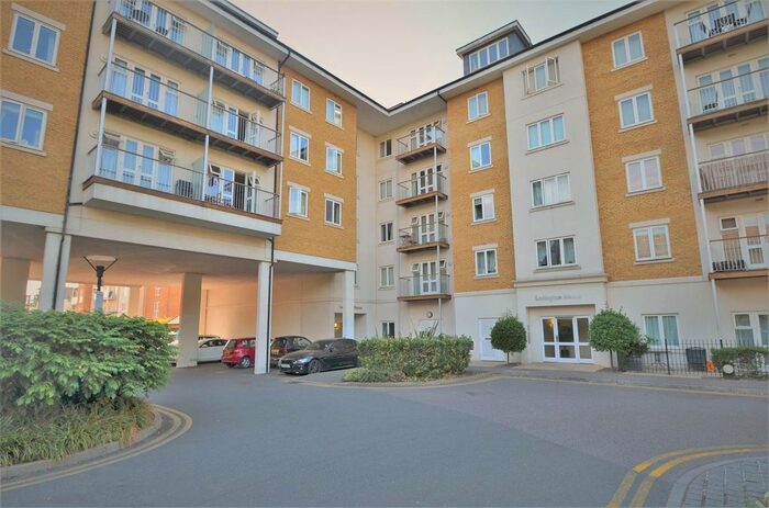 2 Bedroom Flat To Rent In Lexington House, Park Lodge Avenue, West Drayton, UB7