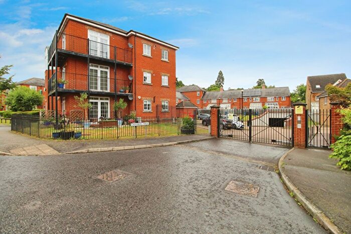 2 Bedroom Flat To Rent In Lady Aylesford Avenue, Stanmore, HA7