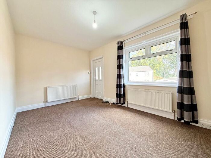 2 Bedroom End Of Terrace House For Sale In Bilham Road, Clayton West, Huddersfield, West Yorkshire, Uk, HD8