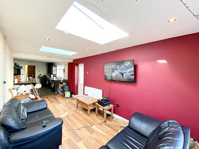 7 Bedroom House To Rent In Gordon Road, Cathays, CF24