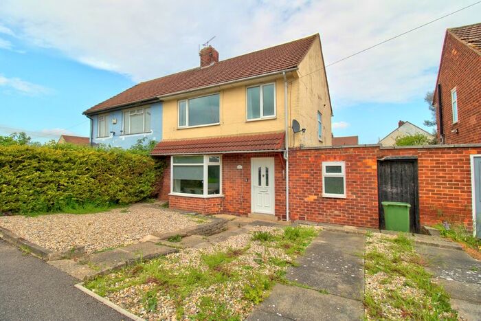 3 Bedroom Semi-Detached House To Rent In Renvyle Avenue, Stockton-On-Tees, Durham, TS19
