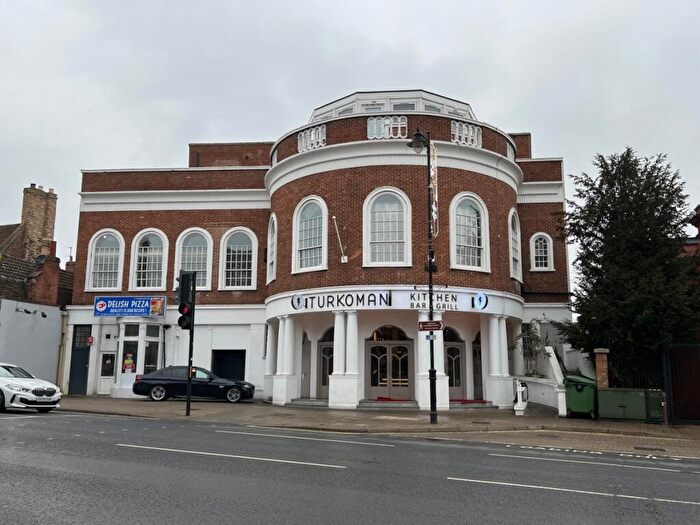 1 Bedroom Flat To Rent In The Grosvenor, CB8