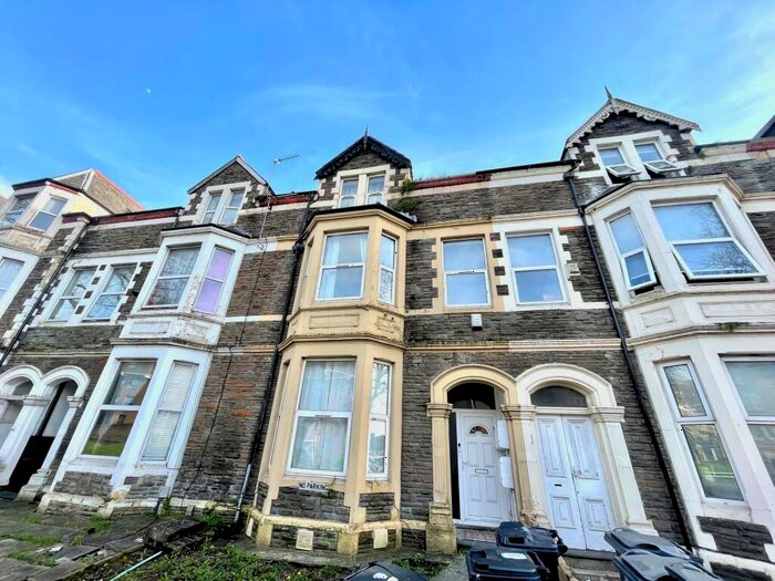 3 Bedroom Flat To Rent In Cowbridge Road East, Cardiff, CF11