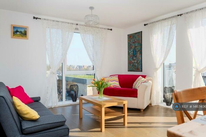 2 Bedroom Flat To Rent In Trumpington, Cambridge, CB2