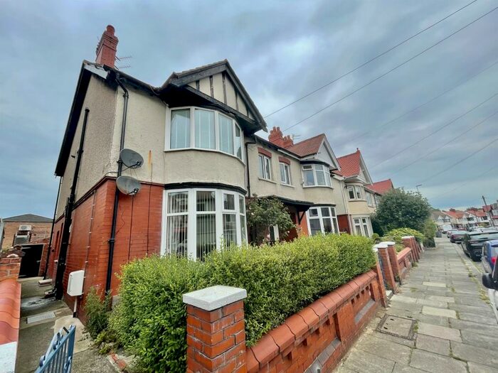2 Bedroom Flat To Rent In Breck Road, Blackpool, FY3