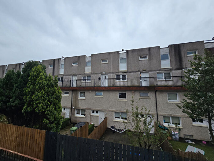 2 Bedroom Maisonette For Sale In Flat R, Cumlodden Drive, Glasgow, Glasgow City, G20